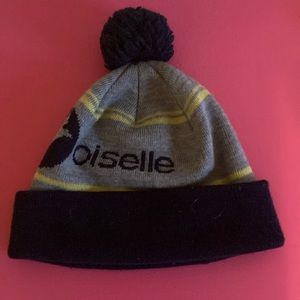 Oiselle beanie